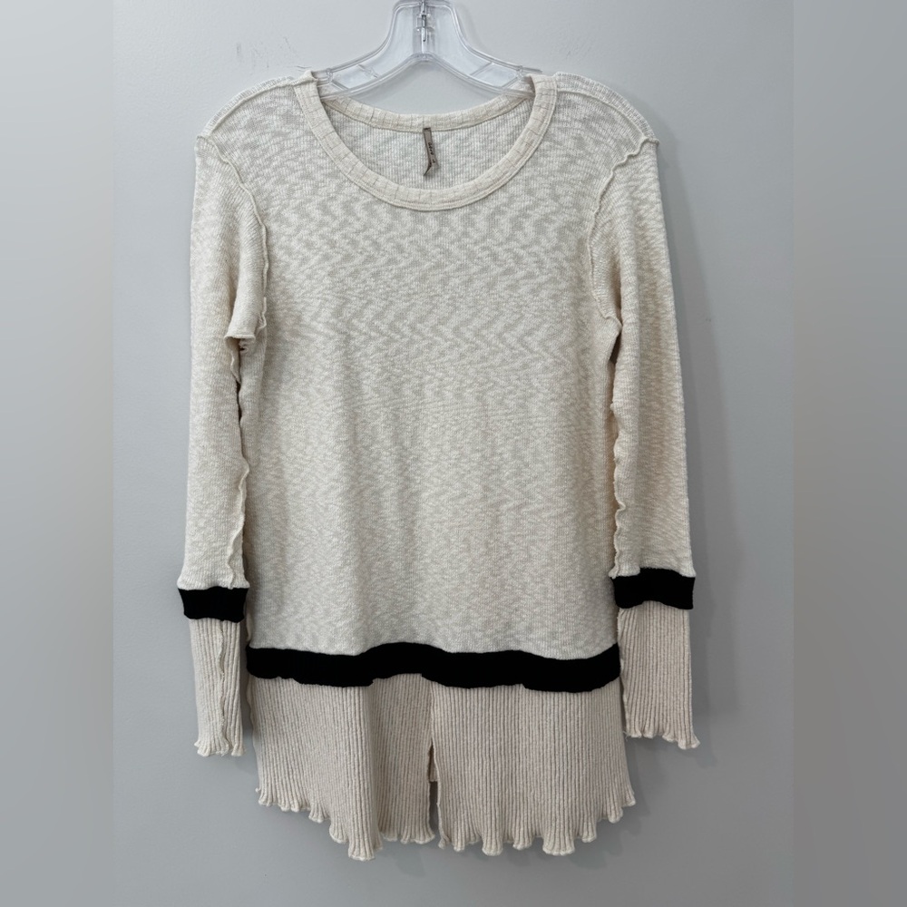 Pete made in USA cream and black knot sweater size large like new